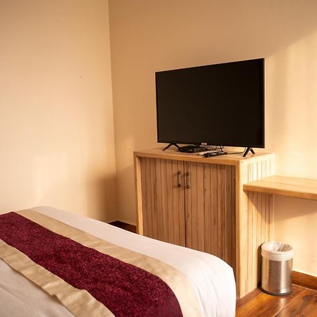 Hotel Black Diamond - Transit Point Inside Hotel Katmandu Eksteriør billede
