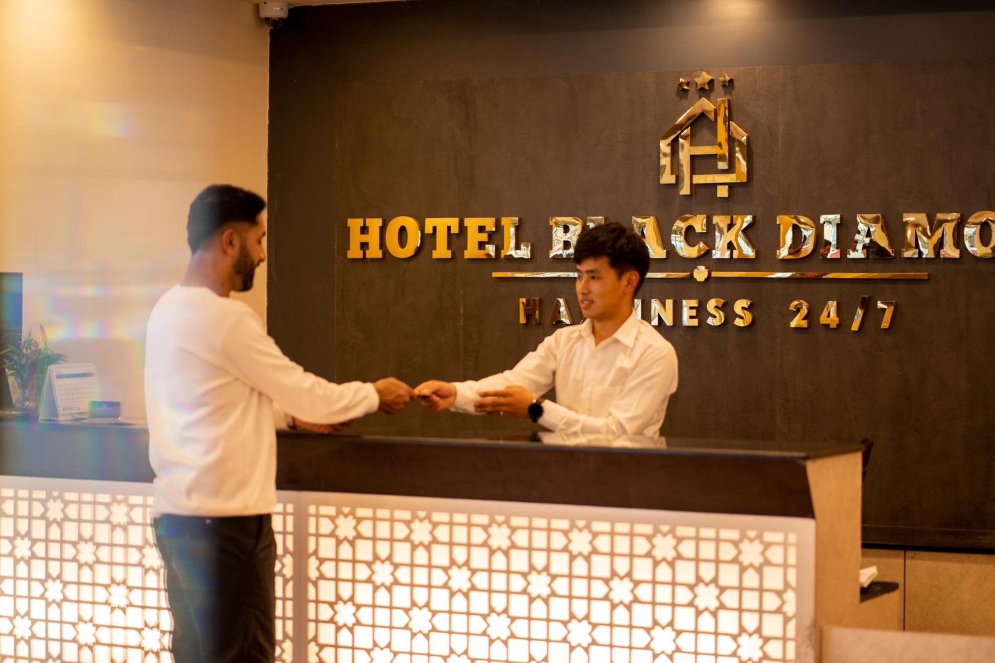 Hotel Black Diamond - Transit Point Inside Hotel Katmandu Eksteriør billede